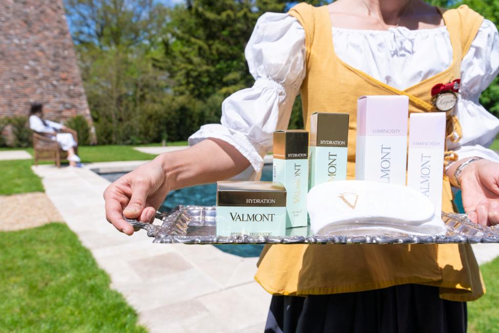 Le Spa Louise La Rosée : Un voyage sensoriel avec les soins Valmont