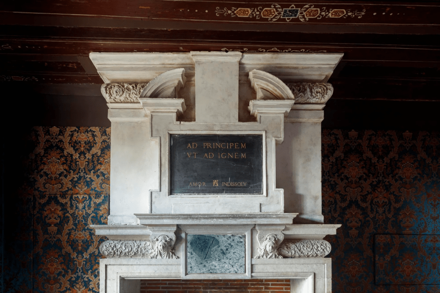Chateau Louise & Louis - Madame de Maintenon