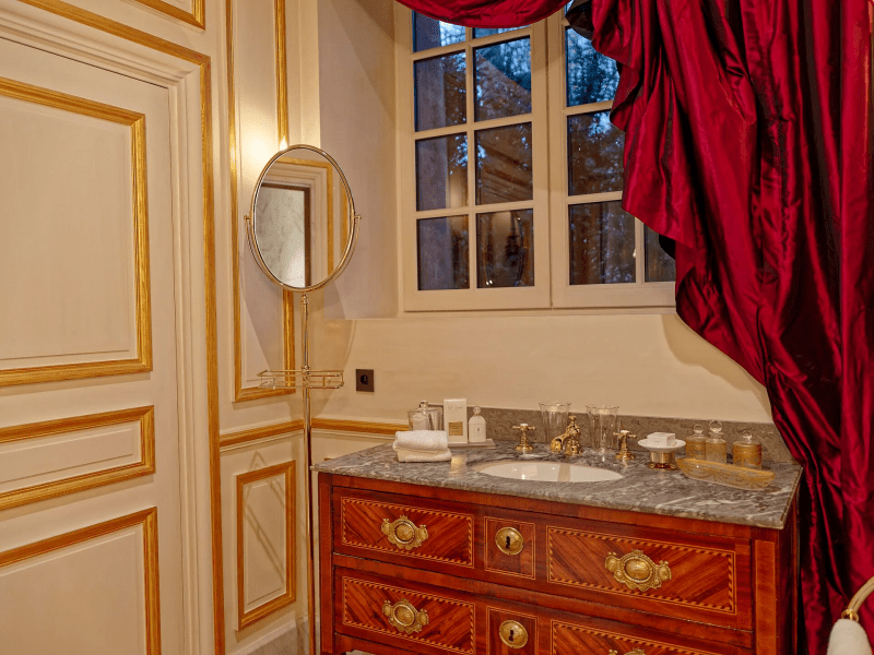 Chateau Louise & Louis - Marie Antoinette