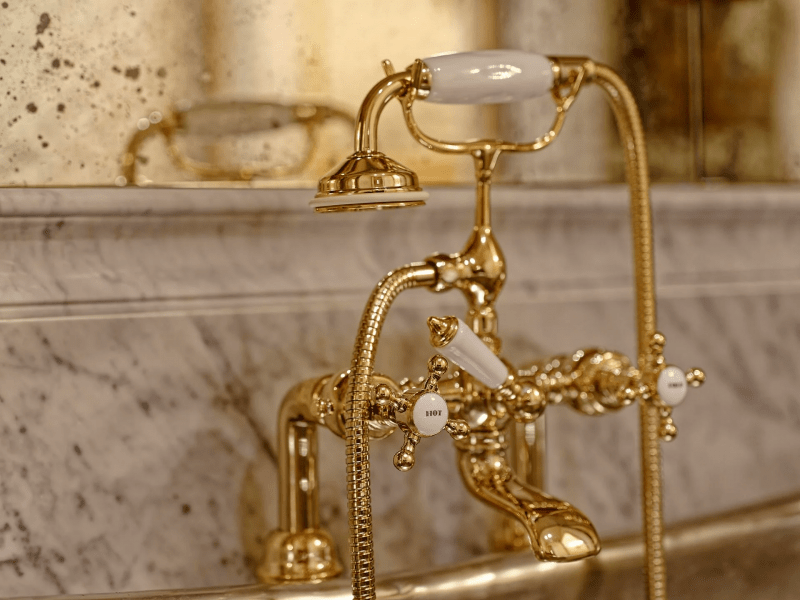 Chateau Louise & Louis - Marie Antoinette